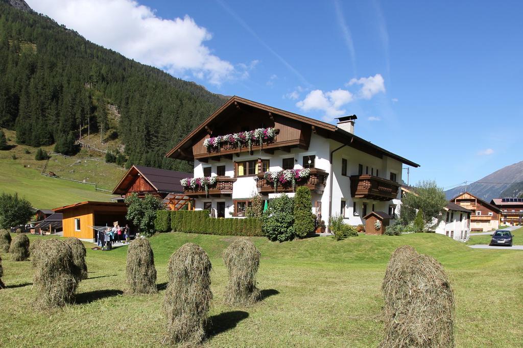 Haus Bergfreund Sankt Leonhard im Pitztal Exterior foto
